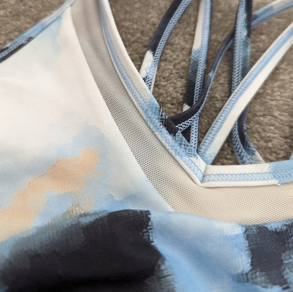 LULULEMON Strap It Like It's Hot Bra Blooming Pixie Aquamarine Multi White Sz 6 - Picture 7 of 11